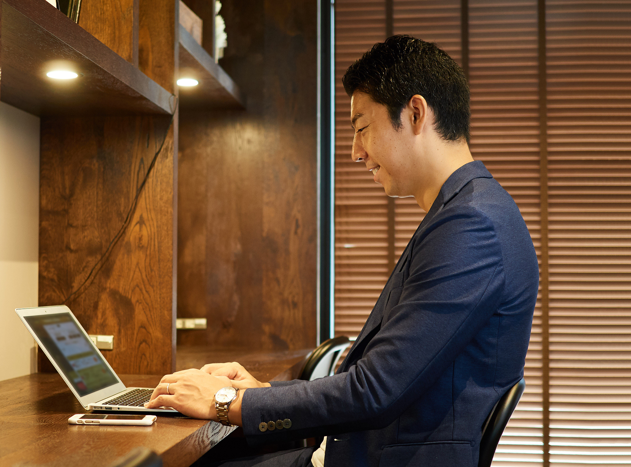 代表取締役 人事 太郎